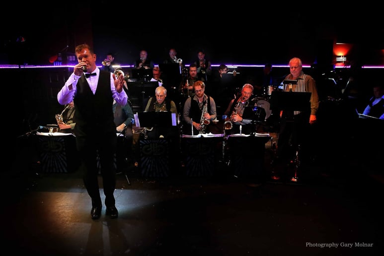 Gallery photo 5 of Kevin Wills, Vocalist - Jazz Standards