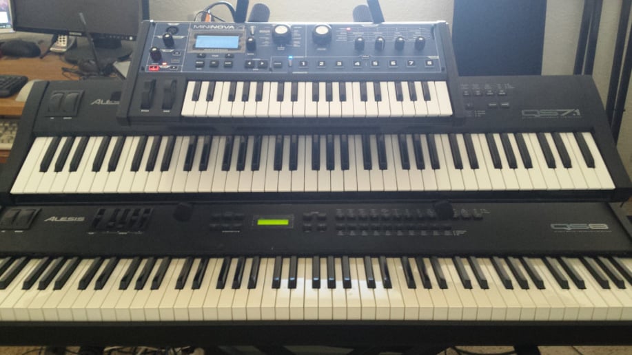 Gallery photo 2 of Keyboardist to Perform Background Music