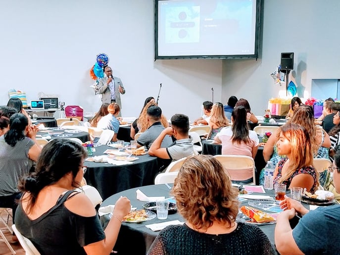 Gallery photo 9 of Keynote Speaker|Corporate Trainer