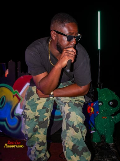 Gallery photo 3 of KHALI Vibes