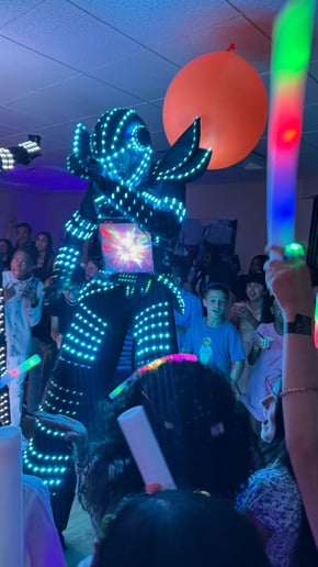 Gallery photo 3 of Super Party LA