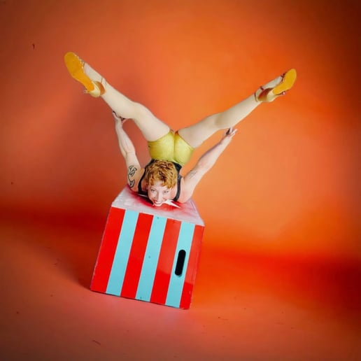 Gallery photo 1 of Kiki Contortion