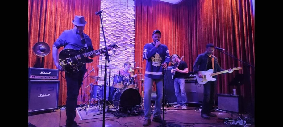 Gallery photo 6 of KillerWhaleTank (Celebrating The Hip)