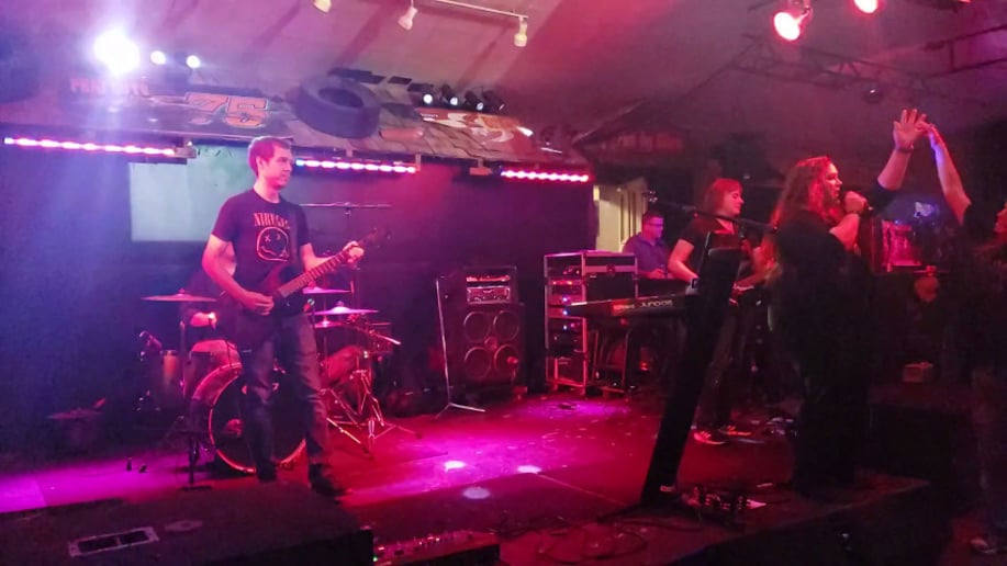 Gallery photo 8 of Kill'n Smalls