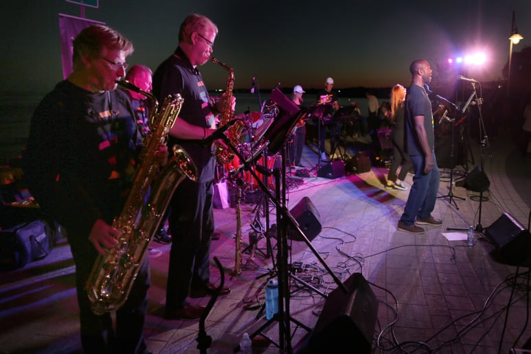 Gallery photo 3 of Kim & Company Band