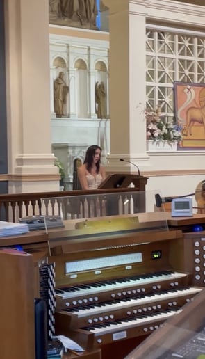 Gallery photo 3 of Kimberly Anne Wedding Singer