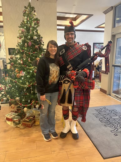 Gallery photo 1 of Kind-Hearted Bagpiper
