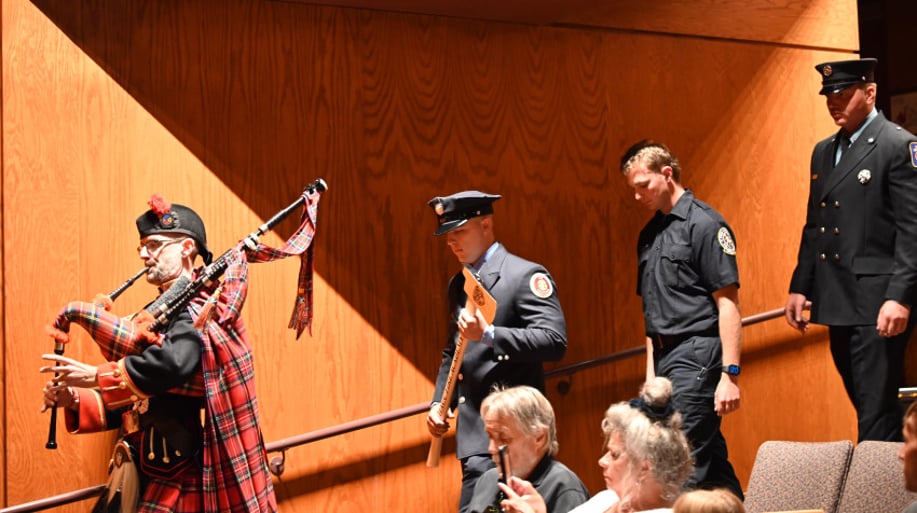 Gallery photo 4 of Kind-Hearted Bagpiper