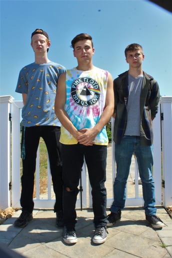 Gallery photo 1 of King For A Day