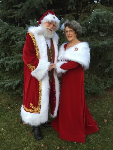 Gallery photo 8 of King of Prussia Santa