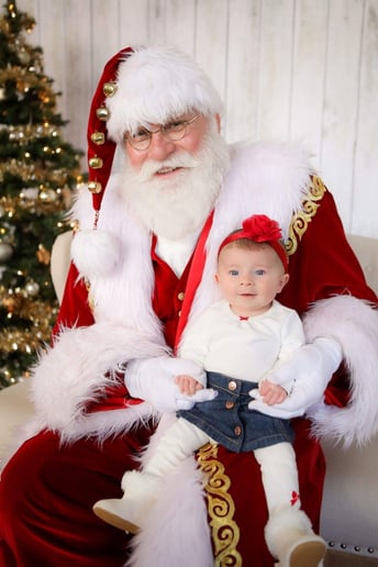 Gallery photo 2 of King of Prussia Santa