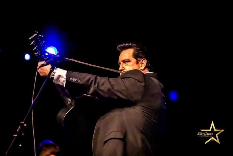 Gallery photo 4 of Bennie Wheels, Johnny Cash & Elvis Tribute Artist