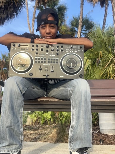 Gallery photo 3 of DJ Breezy for Breezy Music Productions