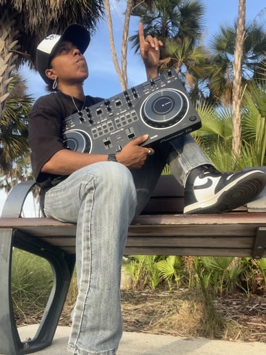 Gallery photo 5 of DJ Breezy for Breezy Music Productions