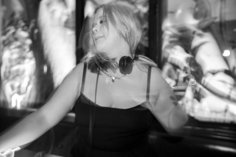 Gallery photo 4 of Kir Royale