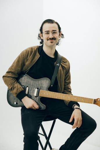Gallery photo 1 of Kirby Welch - Solo Guitarist and Singer