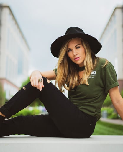 Gallery photo 2 of Kirstie Kraus