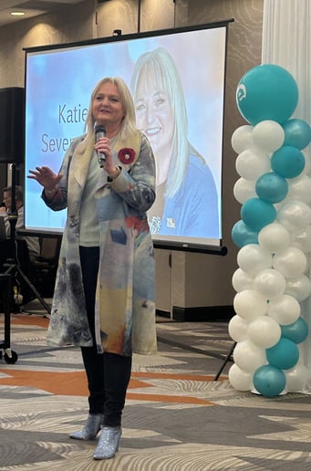 Gallery photo 1 of Kiss Me Katie 411, The Midlife Makeover