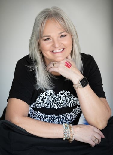 Gallery photo 2 of Kiss Me Katie 411, The Midlife Makeover