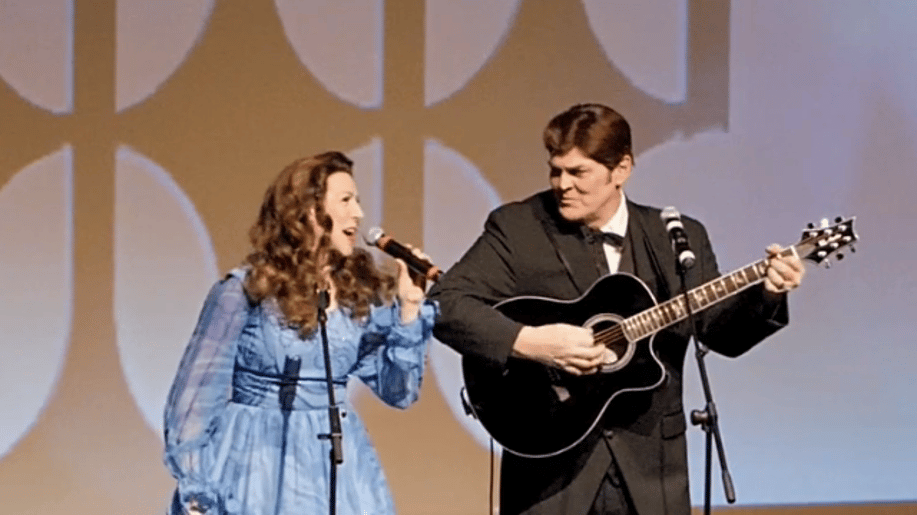 Gallery photo 5 of Johnny & June