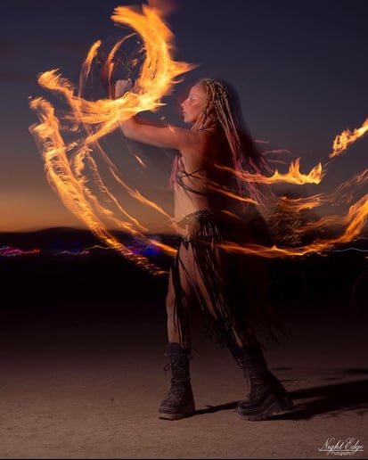 Gallery photo 5 of Carrie the Illusionist