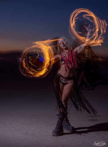 Gallery photo 10 of Carrie the Illusionist
