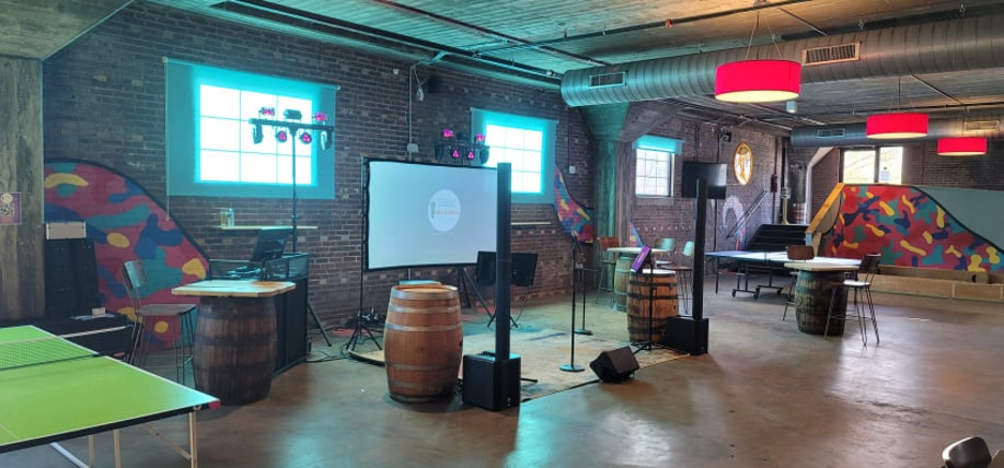 Gallery photo 5 of Knoxville Mobile Karaoke