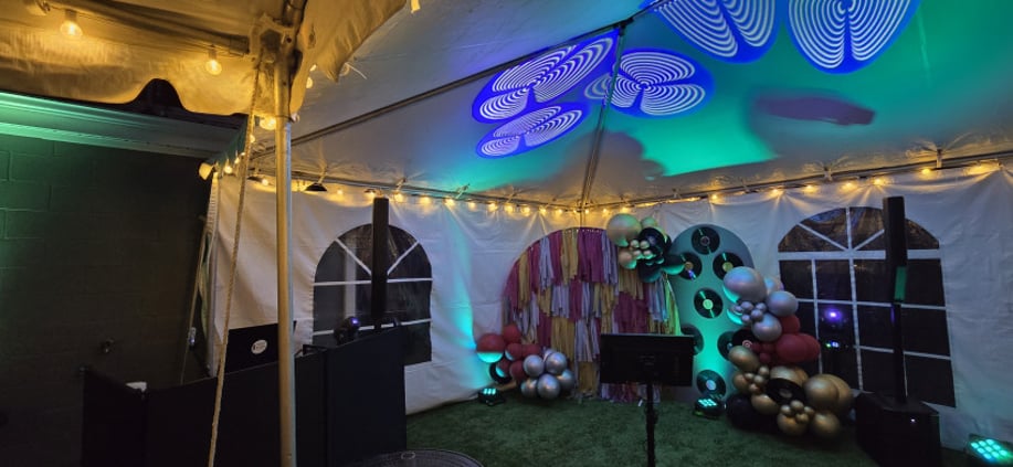 Gallery photo 10 of Knoxville Mobile Karaoke