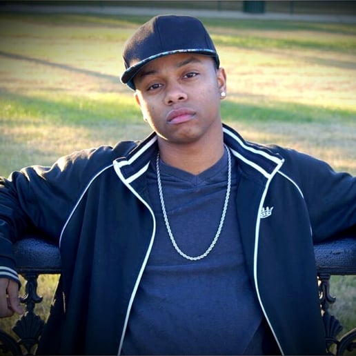 Gallery photo 2 of Knuckles Da Ace