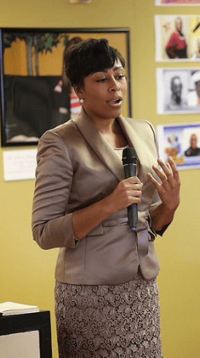 Gallery photo 10 of Kobi Morton- Success Speaker, Author & Actress