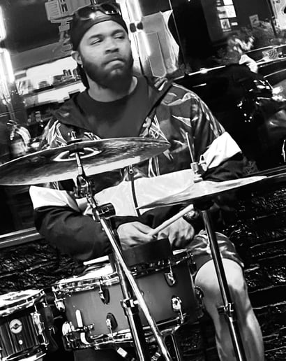 Gallery photo 1 of Konv3rse Music