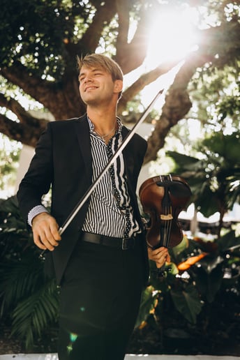 Gallery photo 5 of Kostia Lucky - #1 Luxury Miami Violinist