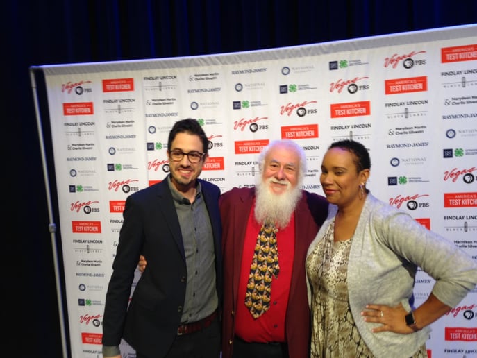 Gallery photo 7 of Kris Bob Kringle