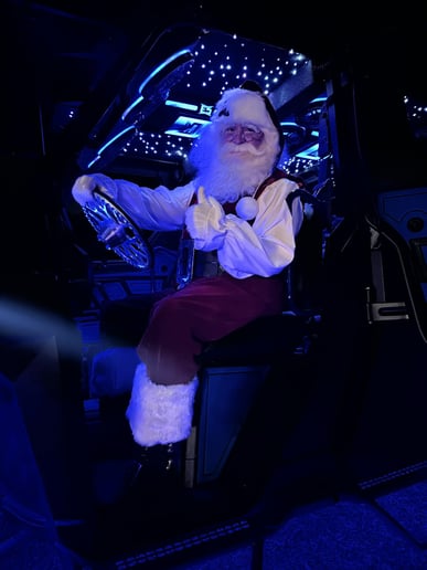 Gallery photo 9 of Kris Kringle Randy