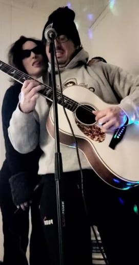 Gallery photo 1 of Krismedmusic