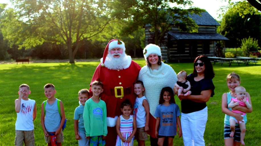 Gallery photo 8 of Kriss Kringle