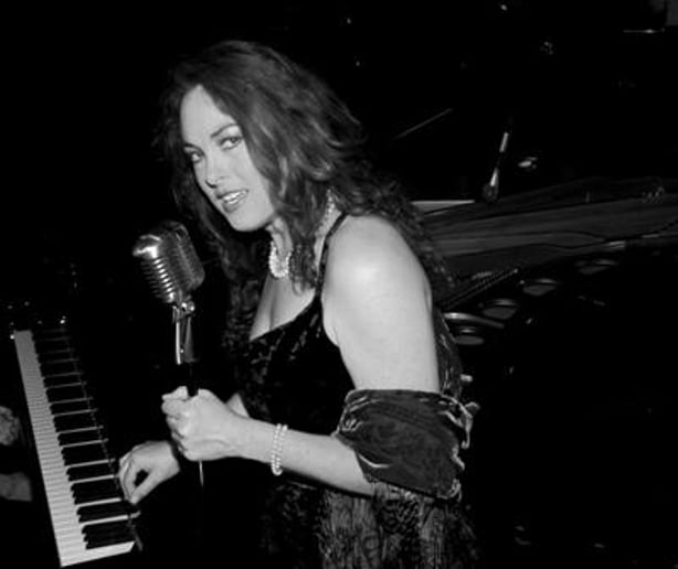 Gallery photo 1 of Kristin Lee