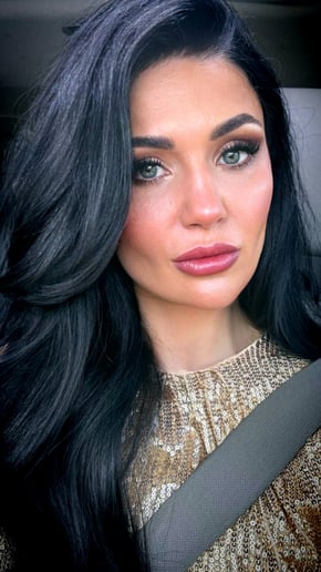 Gallery photo 1 of Kristina Oselsky