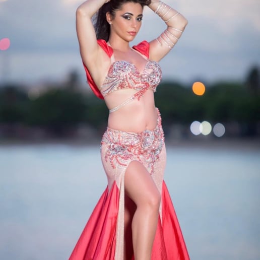 Gallery photo 6 of Krystal Middle Eastern Dancer