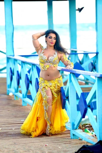 Gallery photo 3 of Krystal Middle Eastern Dancer