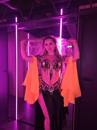 Gallery photo 7 of Ksenia - Toronto's Favourite Bellydancer