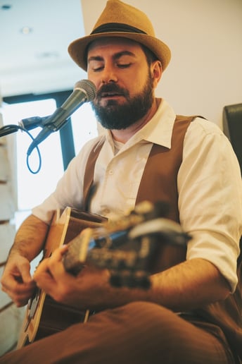 Gallery photo 1 of Kurt Hunter - Singer/ Songwriter/ Guitarist
