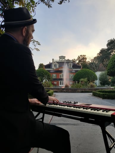 Gallery photo 1 of Kyle Cripps Jazz & Blues Piano