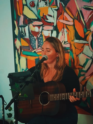 Gallery photo 1 of Kylie Parks Music