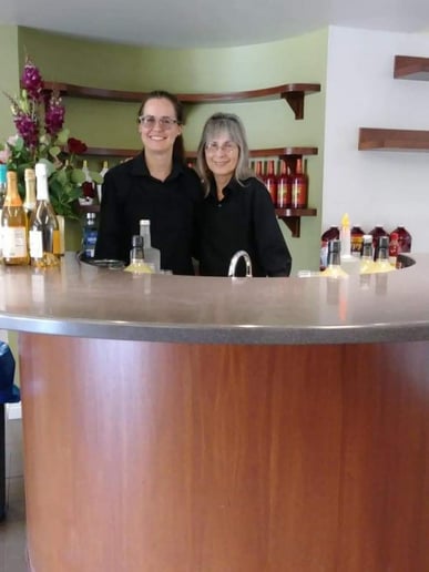 Gallery photo 60 of Kym's Bartenders & Party Helpers