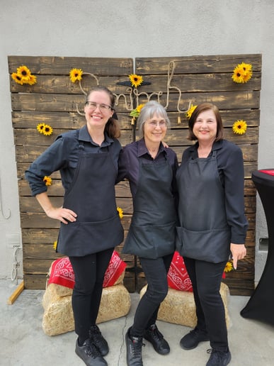 Gallery photo 33 of Kym's Bartenders & Party Helpers