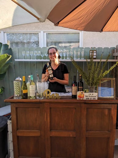 Gallery photo 11 of Kym's Bartenders & Party Helpers