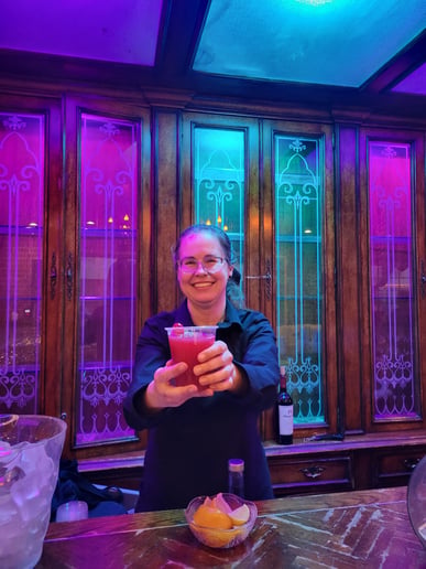 Gallery photo 26 of Kym's Bartenders & Party Helpers
