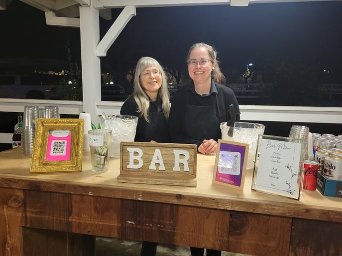 Gallery photo 4 of Kym's Bartenders & Party Helpers