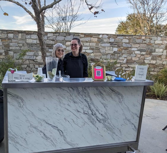 Gallery photo 1 of Kym's Bartenders & Party Helpers